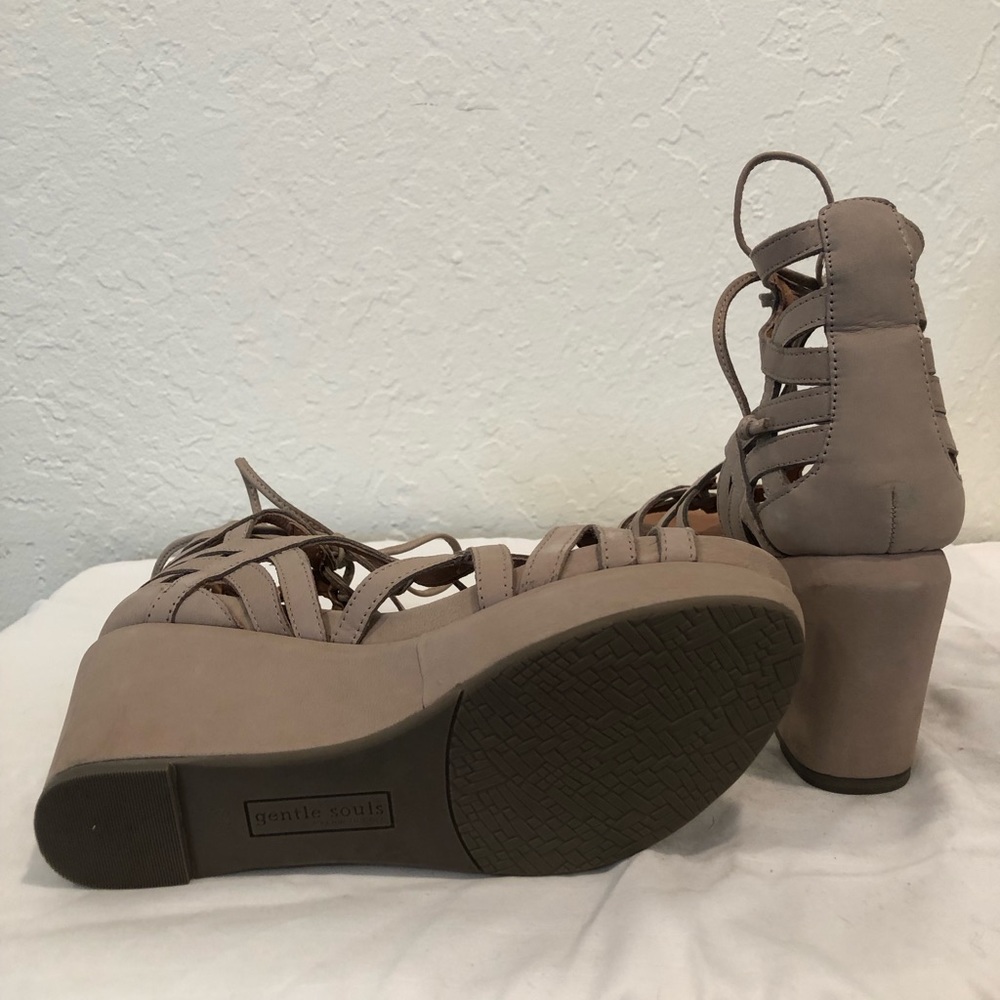 Kenneth Cole: Gentle Souls Laced Up Wedge Sandal - Picture 5 of 5